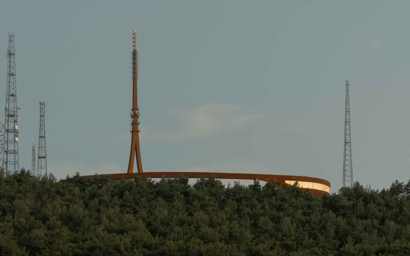 چراغ دکل مخابراتی